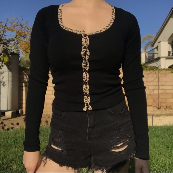 Brandy Melville Cheetah Zelly Top - Picture 1 of 4